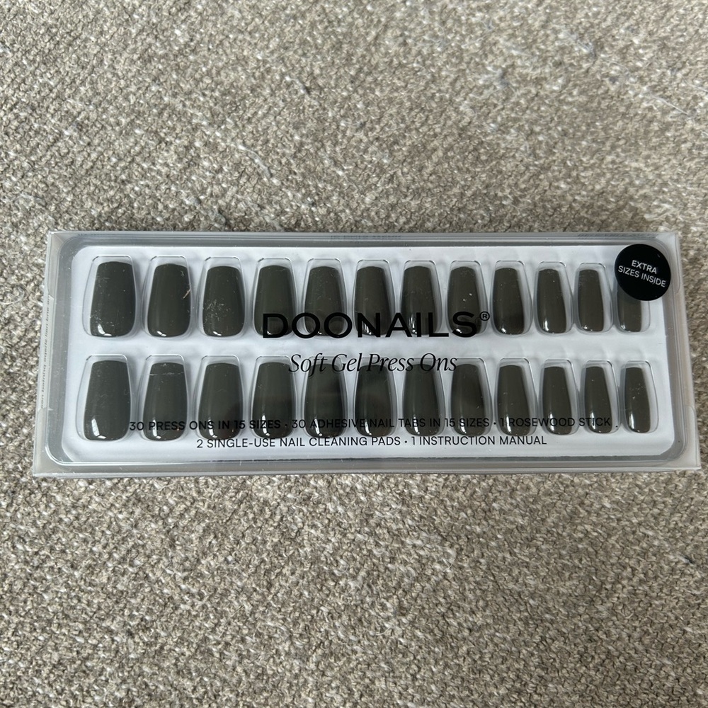 NWT New Doo Nails Green Coffin Press On Nails